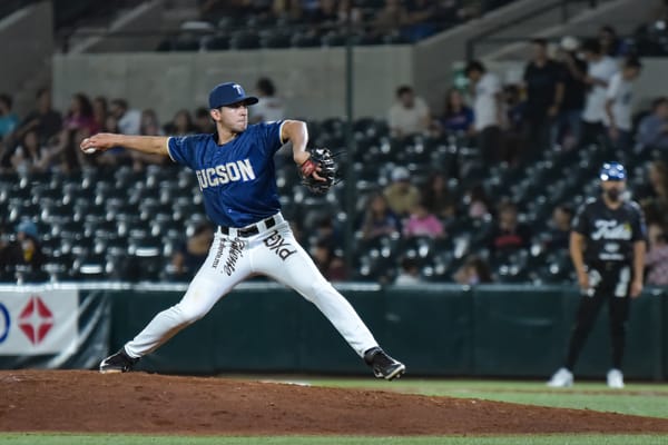 TUCSON BASEBALLTEAM FALLS IN ITS FIRST MATCHUP IN CAJEME