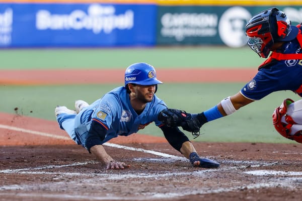 IN A BACK-AND-FORTH GAME, THE CHARROS EMERGE VICTORIOUS.